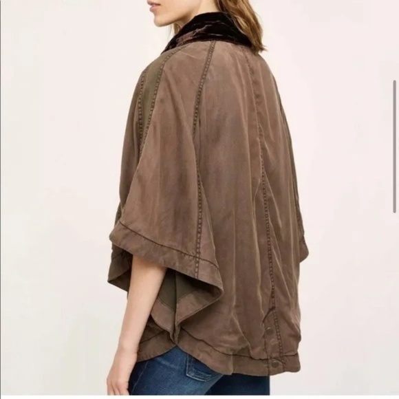 Anthropologie Hei Hei Taupe Brown Todra Crushed Velvet Lined Cape Jacket M/L - Picture 14 of 16